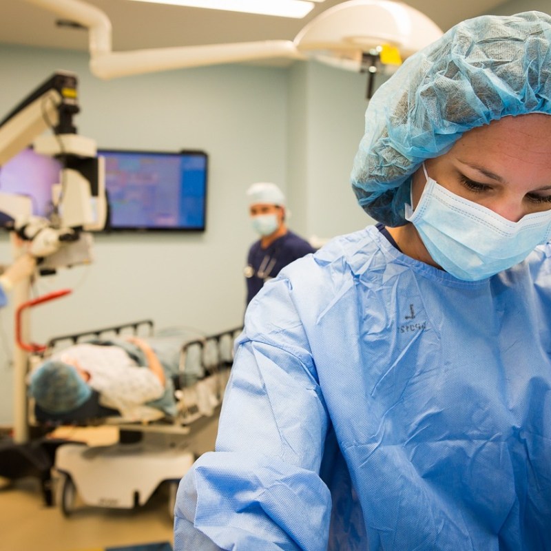 Atención clínica a pacientes COVID en establecimientos de salud de&nbsp;Quito